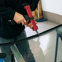 Colle a pare brise polyurethane pour vitre voiture noir APP Auto Glass 310ml