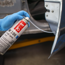 Cire anticorrosion châssis et corps creux – APP W200 (500 ml/1 L)